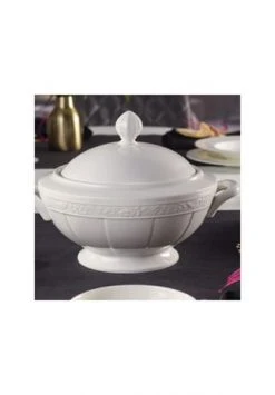 Villeroy & Boch Terrine White Pearl Gesamt: Länge 31cm, Breite 24,5cm, Höhe 21,5cm -Glaswaren Verkäufe unnamed file 319