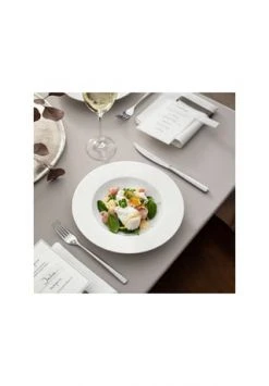 Villeroy & Boch Suppenteller Royal Gesamt: Länge 24,6cm, Breite 24,6cm, Höhe 3,3cm -Glaswaren Verkäufe unnamed file 352